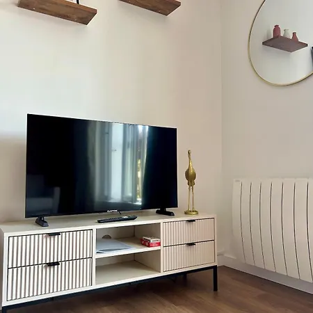 L'instant Villersois, Paisible Et Idealement Situe